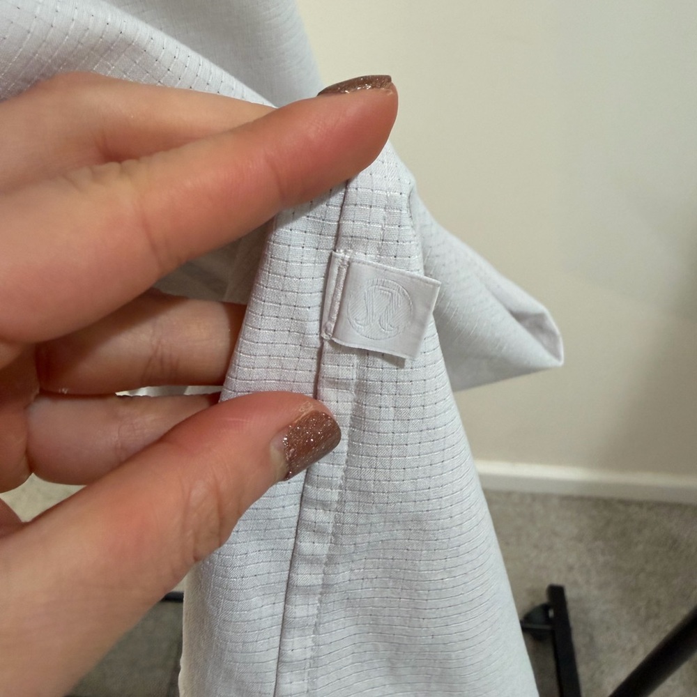 lululemon athletica Airing Easy White Button-Down Shirt - Picture 3 of 5